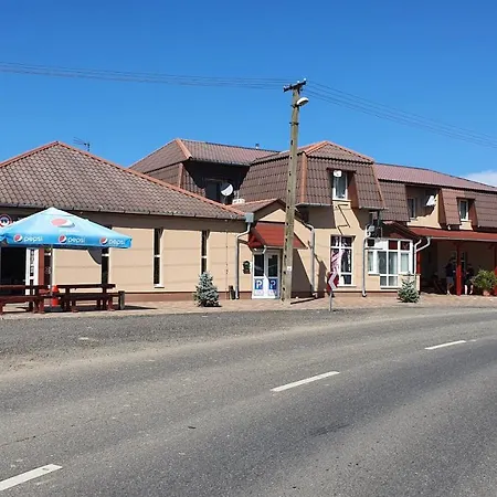 Kek Laguna Panzio Bed & Breakfast Dombrád