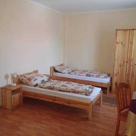 Kek Laguna Panzio Bed & Breakfast *