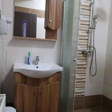 Kék Lagúna Panzió Alojamento de Acomodação e Pequeno-almoço 3*