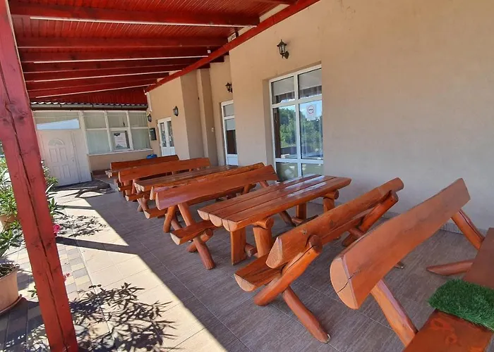 Kek Laguna Panzio 3* Dombrád