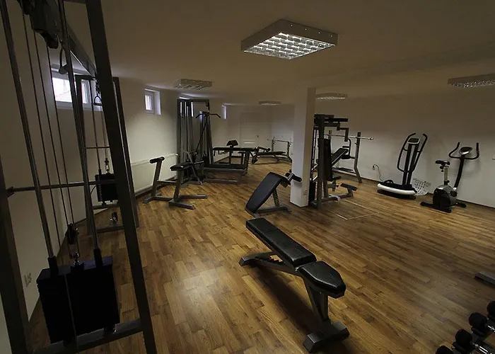 Kek Laguna Panzio Frühstückspension Dombrád