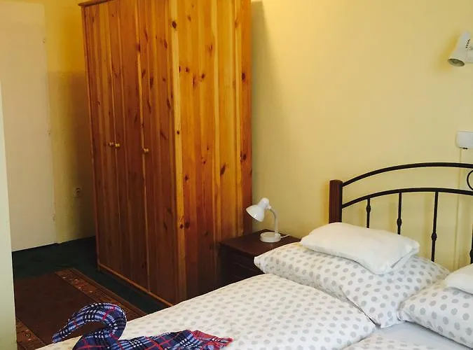 Kek Laguna Panzio 3* Dombrád